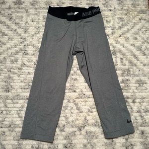 Nike Pro Grey Capri Leggings Small